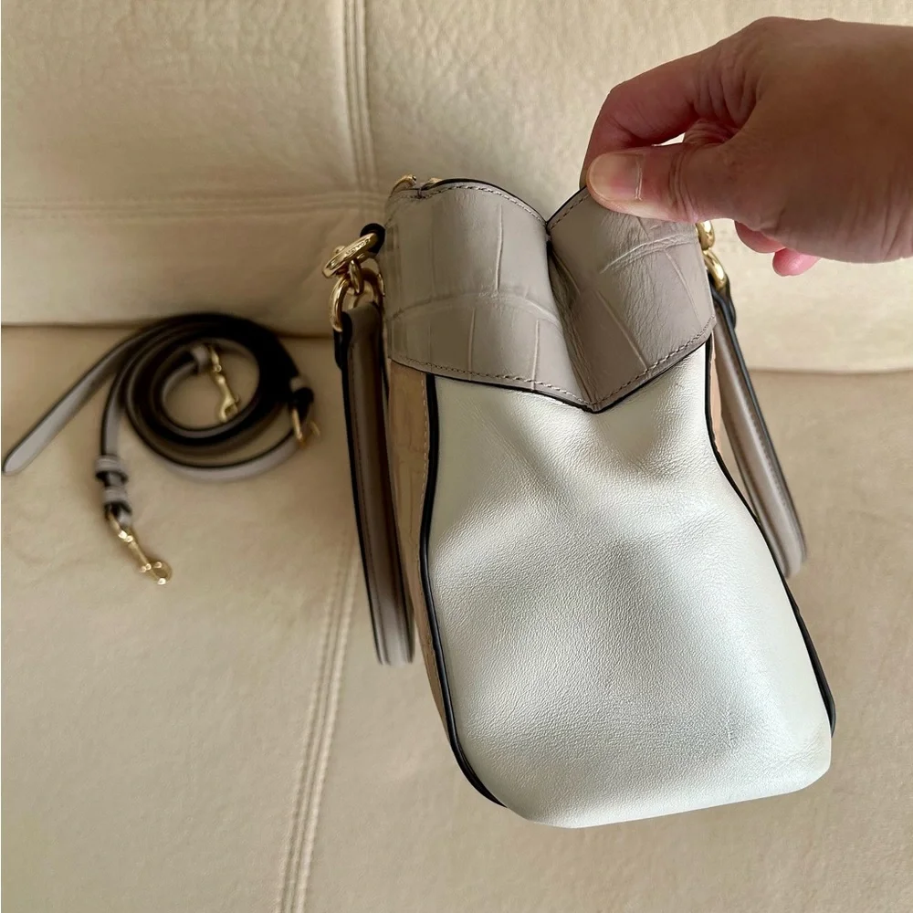 Coach preloved classy